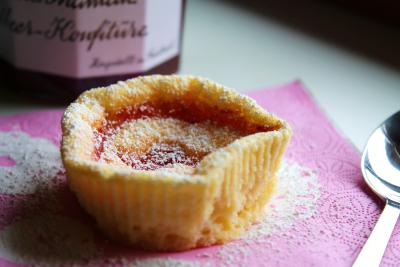 mini-cheesecakes mit Erdbeerkonfitüre !