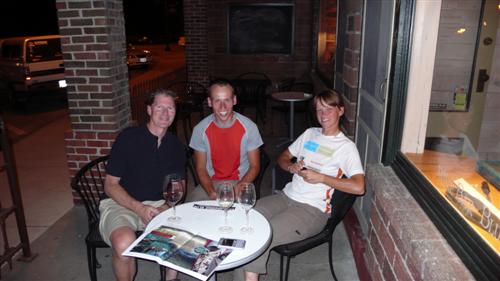 In gemuetlicher Runde mit David und Deirdre (die das Foto gemacht hat)