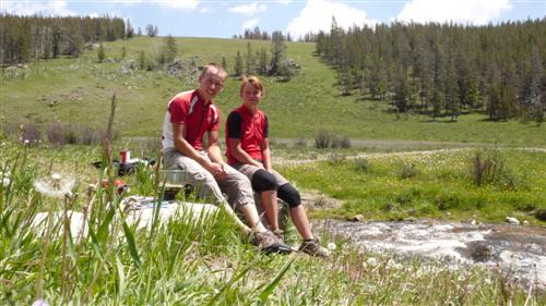 Mittagspause in guter Bergluft auf dem Weg zum Powder River Pass