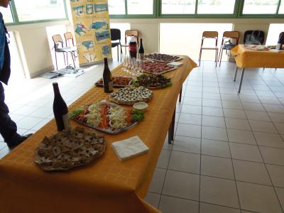 Hier haben wir sehr leckere franz&ouml;sische Spezialit&auml;ten zu essen bekommen.Der Wein und champus sind nart&uuml;rlich auch geflo&szlig;en.