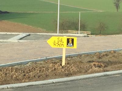 Wegweiser zu unserer Baustelle Wegweiser zu unserer Baustelle