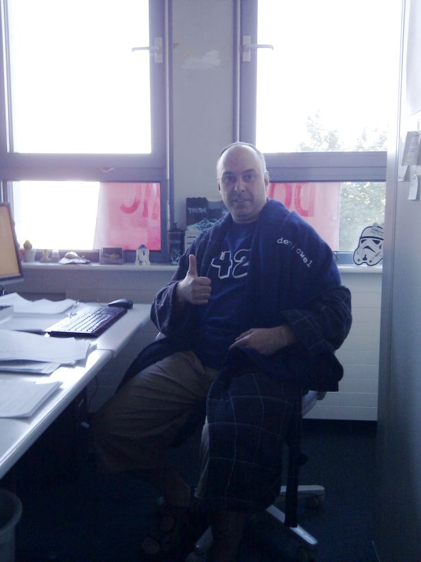 Trotz Handtuchtag muss die Arbeit weitergehen... Trotz Handtuchtag muss die Arbeit weitergehen...