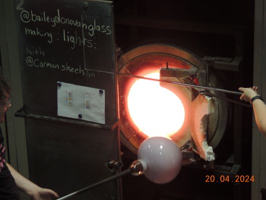 Production of a Glaslamp