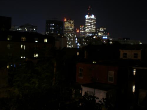 Blick von meinem Balkon bei Nacht