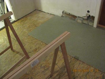 EG-Esszimmer: Boden 6, OSB- und Pressspanplatten