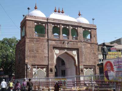 gate blue city<br />
