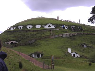 Wer Herr der Ringe gesehen hat,wird es vielleicht erkennen das Auenland. Wer Herr der Ringe gesehen hat,wird es vielleicht erkennen das Auenland.