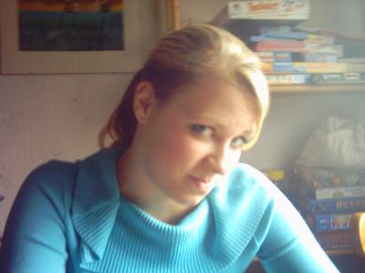 guckt sie nicht niedlich und als ob sie keiner Fliege was an tun k&ouml;nnte.........lasst euch aber nicht t&auml;uschen!!!