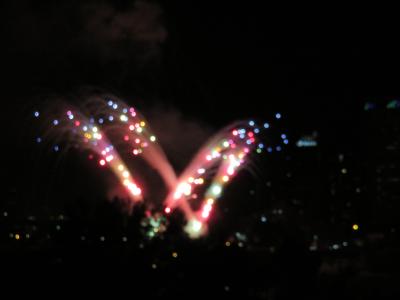 Calgary Canada Day Feuerwerk an der Centre Bridge Calgary Canada Day Feuerwerk an der Centre Bridge
