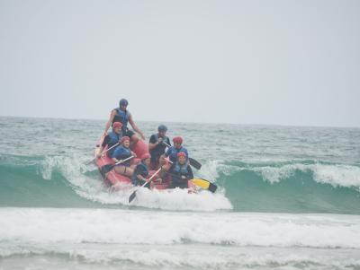 Ocean rafting