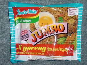 Indomie Jumbo - Mi Goreng Rasa Ayam Panggang -  Chicken Barbecue Fried Noodles<br />
