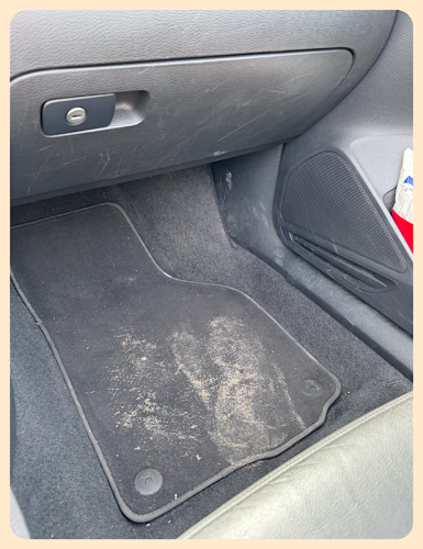 Dreck im Auto Dreck im Auto