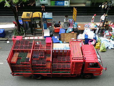 Thanon Silom - Sala Daeng - Bangkok - 13 April 2011 - 7:56