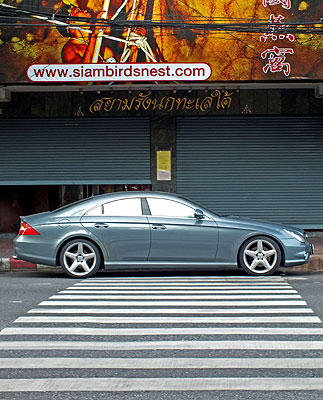 Thanon Yaowarat - Chinatown - Bangkok - 1 September 2011 - 7:25