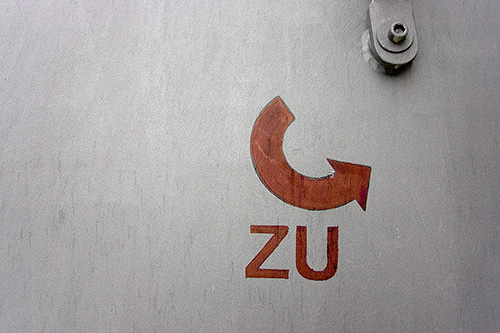 zu