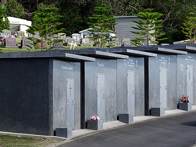 Waikumete Cemetery - Glenview Road - Glen Eden - Auckland - New Zealand - 18 February 2015 - 10:08
