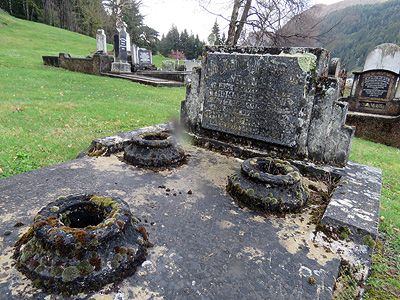 Cemetery Road - Queenstown - New Zealand - 4 October 2015 - 16:04