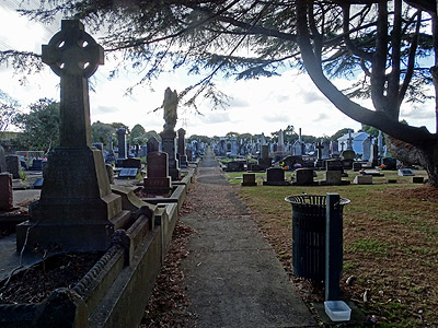 Waikaraka Cemetery - Onehunga - Auckland - New Zealand - 2 March 2015 - 9:04