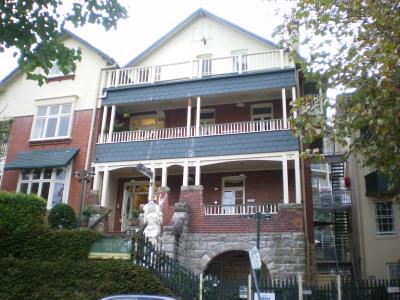 Glenferrie Lodge 