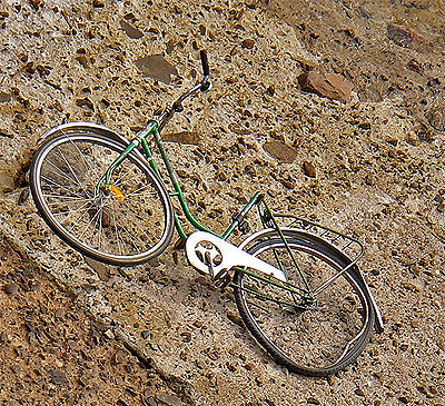 mal wieder ein fahrrad, wenn es auch hin&uuml;ber ist...