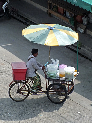 Sukhumvit Soi 105 - Thanon Lasalle - Soi 33 - 22 April 2013 - 9:43