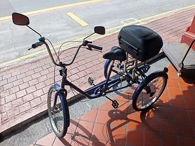 North Bridge Road - Arab Quarters - Singapore - 12 July 2011 - 15:44