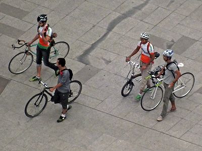 Sathorn Square - Bangkok - 14 December 2011 - 14:47