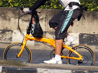 Thanon Rama III - Yannawa Flyover - Bangkok - 6 February 2012 - 8:51