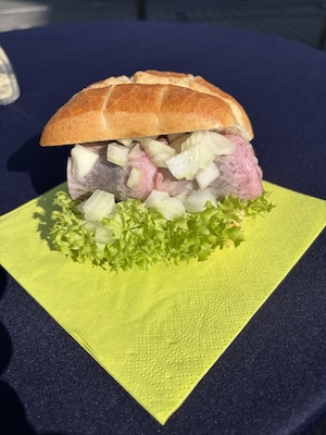 Matjes Br&ouml;tchen
