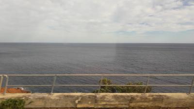 aus dem Zug fotografiert, zwischen Marseille und Nizza