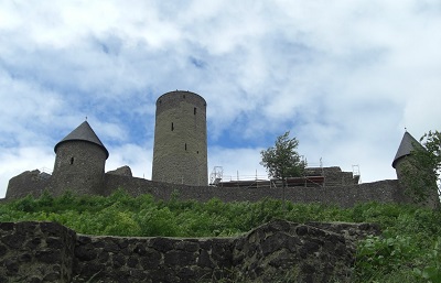 Burg, noch nicht tiefer gelegt. - (c) Navigator