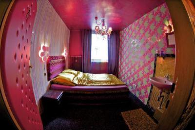 Hostel in Hamburg gebucht. F&uuml;r alle die es etwas ausgefallen m&ouml;gen: Hostel Kiezbude an der Reeperbahn