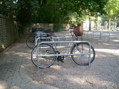 Mein Fahrrad vor dem Luisenpark