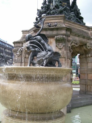 Brunnen Paradeplatz