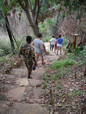 Fußweg zu den Wasserfällen von Kpalime