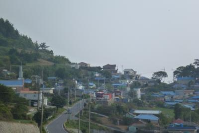 blaue D&auml;cher auf der Namhae
