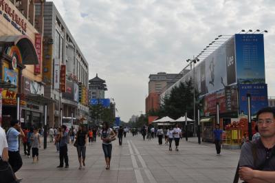 ...Beijings Einkaufsstra&szlig;en...