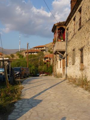 Die Hauptstra&szlig;e von Agios Germanos