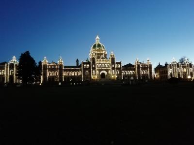 beleuchtetes Parlament in Victoria