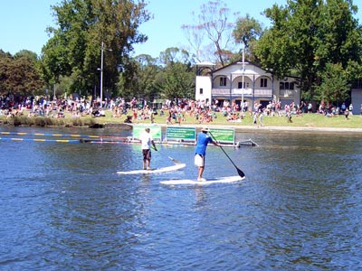 ... eine völlig neue form des Wassersports! ... eine völlig neue form des Wassersports!