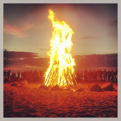 Lagerfeuer am Strand // campfire at the beach