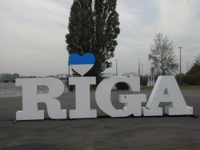 Dieser Schriftzug findet sich an allen "Enden" von Riga 