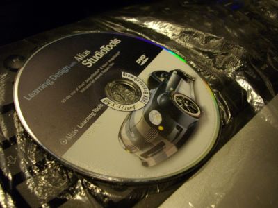 das ist cd von einem aliasbuch, das ich aus der bibliotheq ausgeliehen habe. das ist cd von einem aliasbuch, das ich aus der bibliotheq ausgeliehen habe.