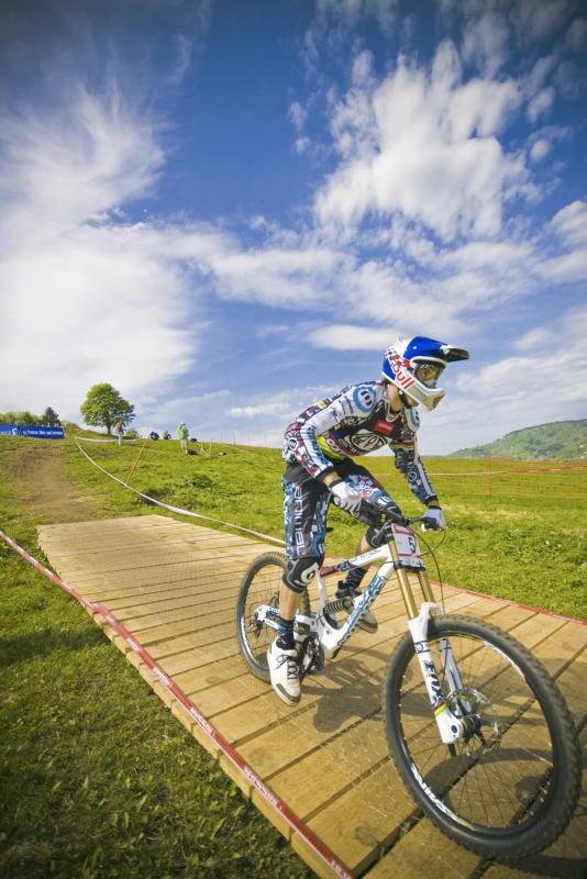gee atherton at la bresse worldcup 2009 by arthur J.
