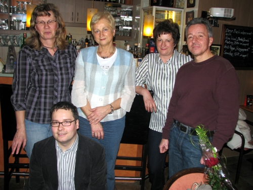 Helga Bartels, Dagmar Ebert, Brigitte Schubert, Jürgen Stöß und Moderator Tobias Meier