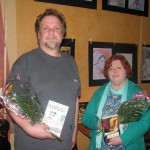 Henner Kotte und Susan Hastings mit ihren Büchern
