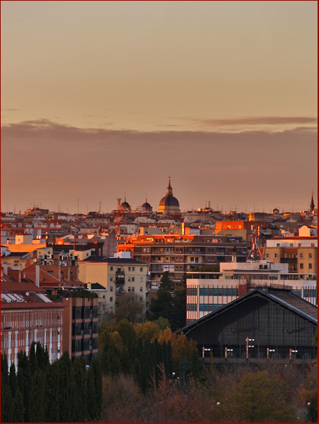Blick des Madrider Doms aus meinem Viertel in Madrid 