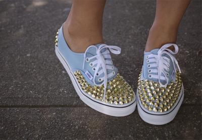 Vans mit Nieten Quelle: googlebilder Vans mit Nieten Quelle: googlebilder