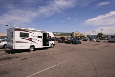 RV vor Walmart RV vor Walmart