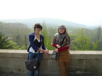 Mit Carolas Schwester am Unigel&auml;nde.